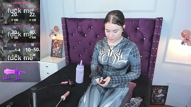 Snapshot of Danee_19_ chatting on 12-27-24, 12:34 Danee 19 online show from 12-27-24, 12:34