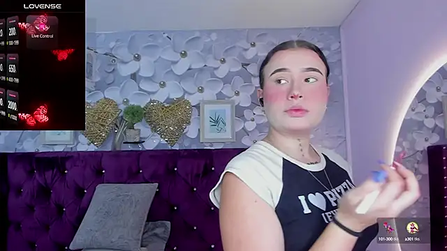 Snapshot of Danee_19_ chatting on 01-26-25, 11:50 Danee 19 online show from 01-26-25, 11:50