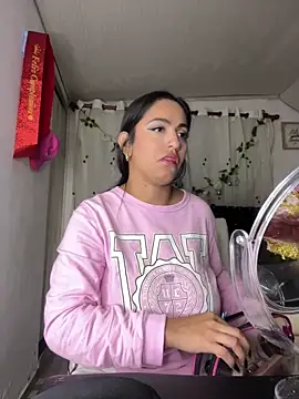 Snapshot of JazminTaylor chatting on 03-08-25, 12:33 JazminTaylor online show from 03-08-25, 12:33