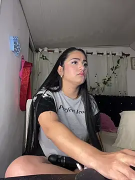 Snapshot of JazminTaylor chatting on 03-10-25, 11:06 JazminTaylor online show from 03-10-25, 11:06