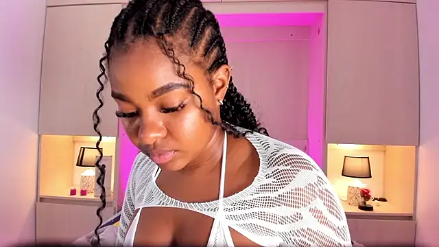 tamaraa smiith online show from 01-08-25, 02:46