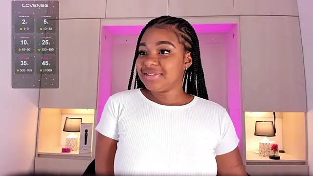 tamaraa smiith online show from 02-08-25, 03:10