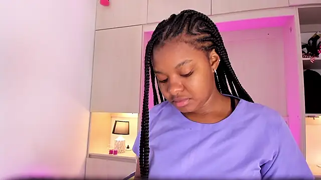 tamaraa smiith online show from 02-12-25, 11:40