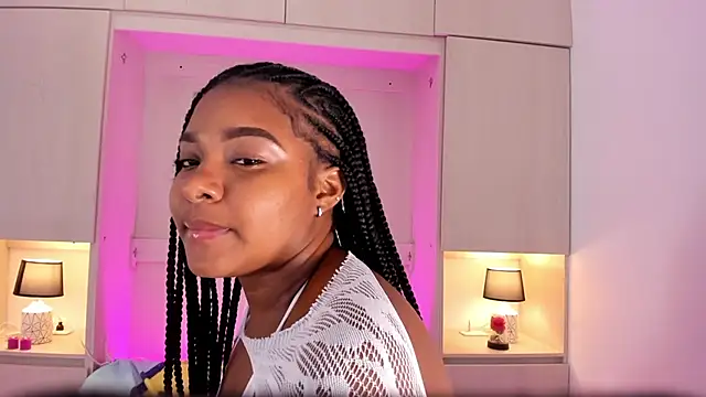 tamaraa smiith online show from 02-12-25, 05:58