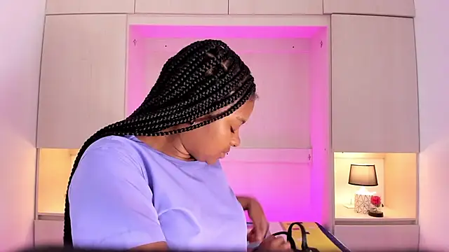 tamaraa smiith online show from 02-13-25, 11:39