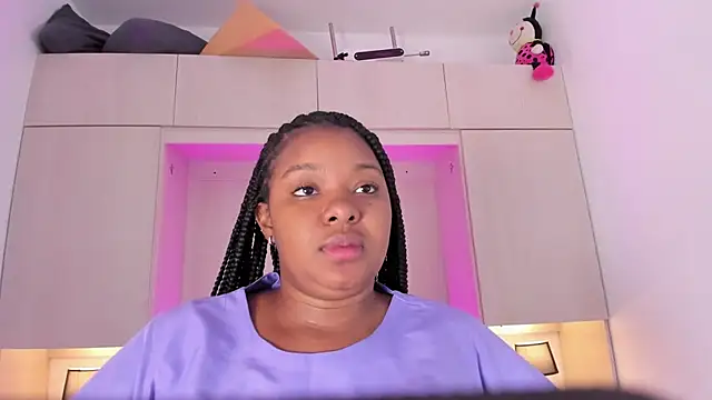 tamaraa smiith online show from 02-17-25, 12:05