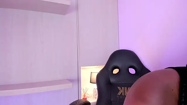 tamaraa smiith online show from 09-27-25, 07:41