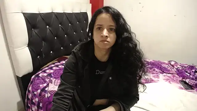 Katty Bones online show from 03-13-25, 05:22