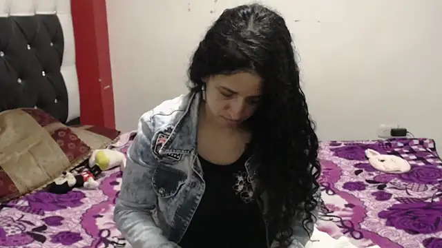 Katty Bones online show from 03-22-25, 04:56