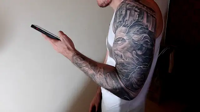 Snapshot of Kenner_fox77 chatting on 01-16-26, 08:29 Kenner fox77 online show from 01-16-26, 08:29