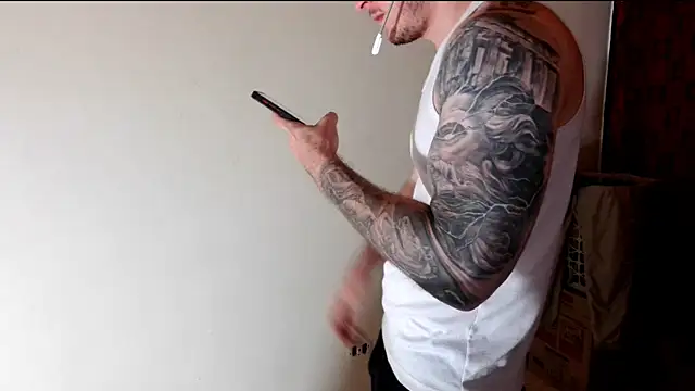 Snapshot of Kenner_fox77 chatting on 02-07-26, 03:54 Kenner fox77 online show from 02-07-26, 03:54