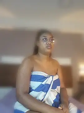 Adelehottman online show from 04-25-26, 03:09