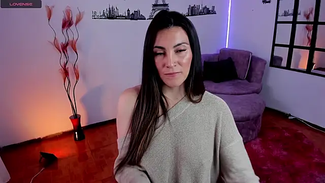 Snapshot of Elizabeth_taylor_b chatting on 12-09-24, 04:47 Elizabeth taylor b online show from 12-09-24, 04:47