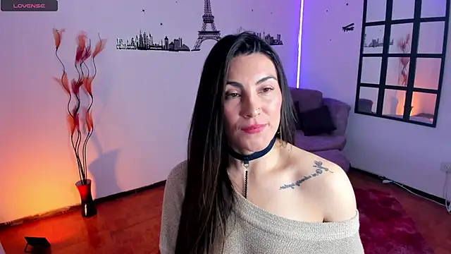 Snapshot of Elizabeth_taylor_b chatting on 03-07-25, 05:49 Elizabeth taylor b online show from 03-07-25, 05:49