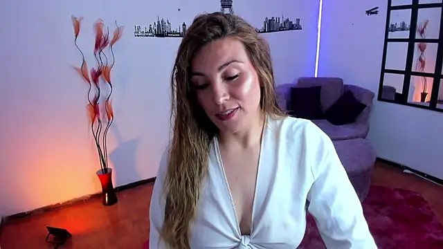 Snapshot of Elizabeth_taylor_b chatting on 09-09-25, 01:05 Elizabeth taylor b online show from 09-09-25, 01:05