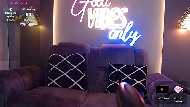 Snapshot of LOLIITA__LOVE chatting on 02-28-25, 05:59 LOLIITA  LOVE online show from 02-28-25, 05:59