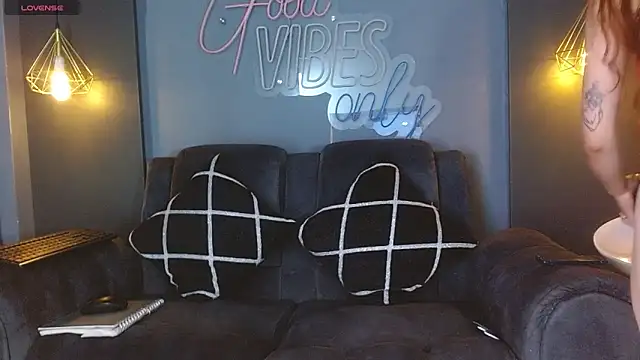 Snapshot of LOLIITA__LOVE chatting on 10-08-25, 05:10 LOLIITA  LOVE online show from 10-08-25, 05:10