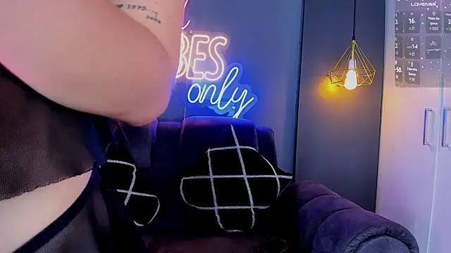 LOLIITA  LOVE online show from 11-01-25, 05:59