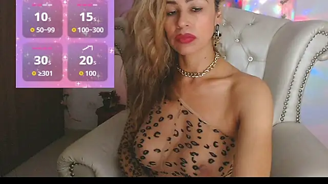 Snapshot of Isabelhot1 chatting on 10-20-25, 07:47 Isabelhot1 online show from 10-20-25, 07:47
