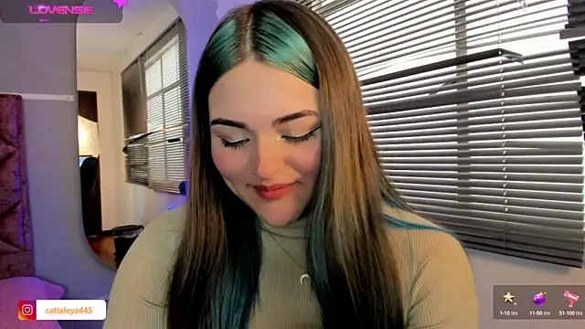 cattaleya    online show from 01-04-25, 04:43