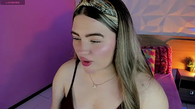 cattaleya    online show from 09-16-25, 08:21