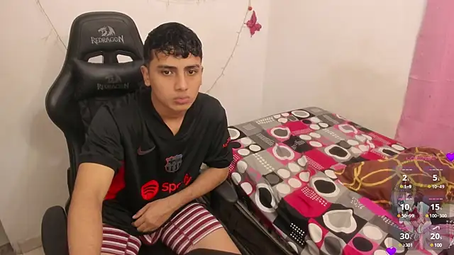 Snapshot of Max_kony chatting on 12-14-24, 02:56 Max kony online show from 12-14-24, 02:56