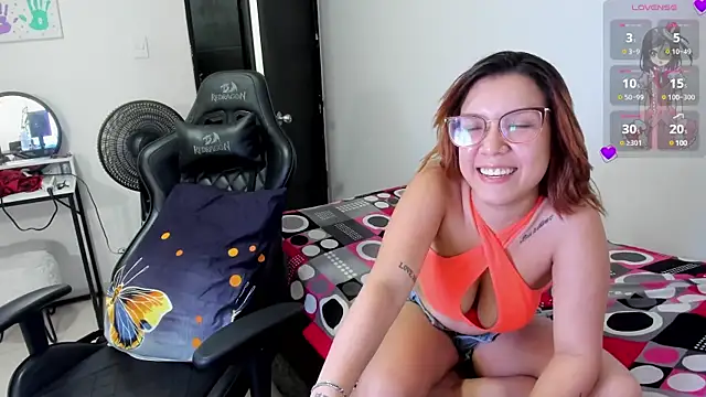 Snapshot of Max_kony chatting on 02-13-25, 03:07 Max kony online show from 02-13-25, 03:07