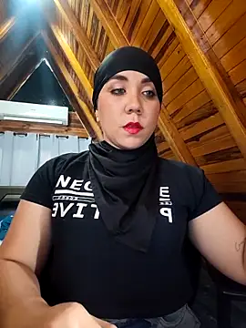 AmbarBurhan online show from 11-24-25, 04:40