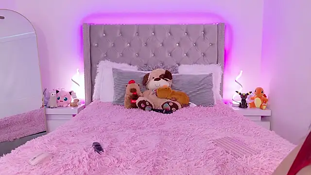 JuliaSUMMERS2022 online show from 02-13-25, 10:11