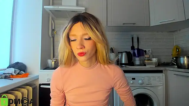 Snapshot of _Alice_Kitty chatting on 12-13-24, 11:45  Alice Kitty online show from 12-13-24, 11:45