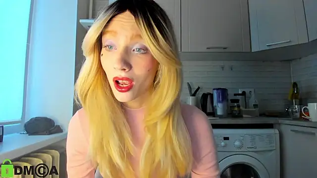 Snapshot of _Alice_Kitty chatting on 12-22-24, 08:27  Alice Kitty online show from 12-22-24, 08:27