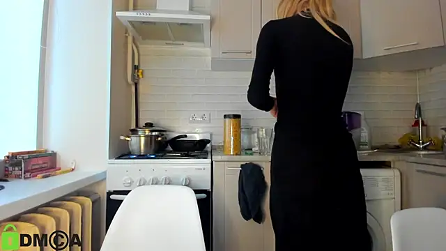 Snapshot of _Alice_Kitty chatting on 12-28-24, 09:52  Alice Kitty online show from 12-28-24, 09:52