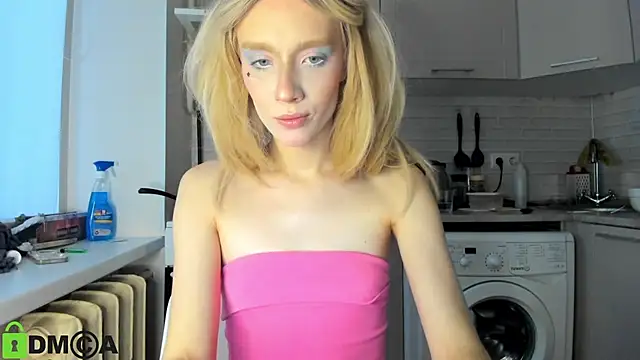 Snapshot of _Alice_Kitty chatting on 01-08-25, 12:58  Alice Kitty online show from 01-08-25, 12:58