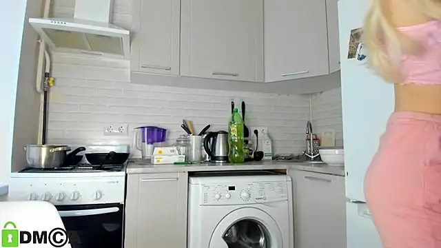 Snapshot of _Alice_Kitty chatting on 01-28-25, 08:57  Alice Kitty online show from 01-28-25, 08:57