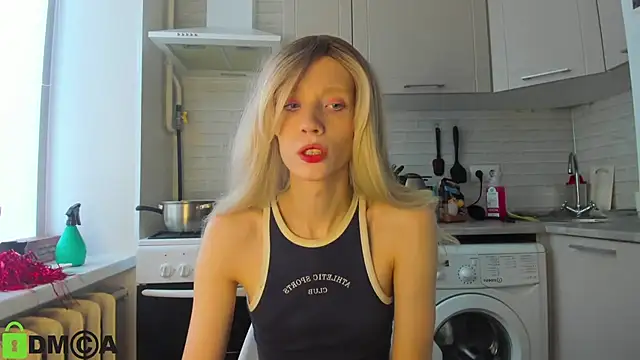 Snapshot of _Alice_Kitty chatting on 02-04-25, 09:17  Alice Kitty online show from 02-04-25, 09:17