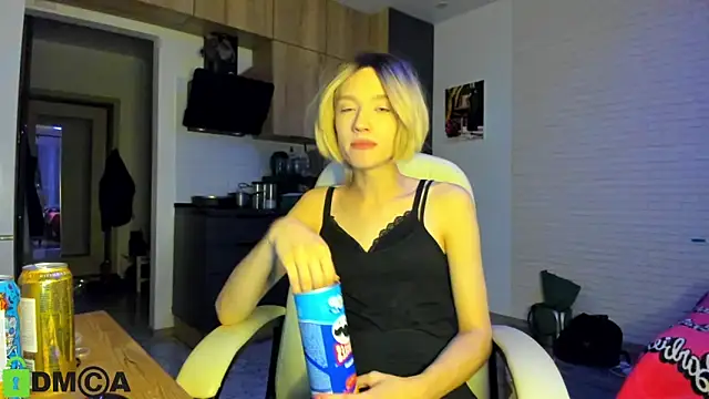 Snapshot of _Alice_Kitty chatting on 10-10-25, 06:51  Alice Kitty online show from 10-10-25, 06:51