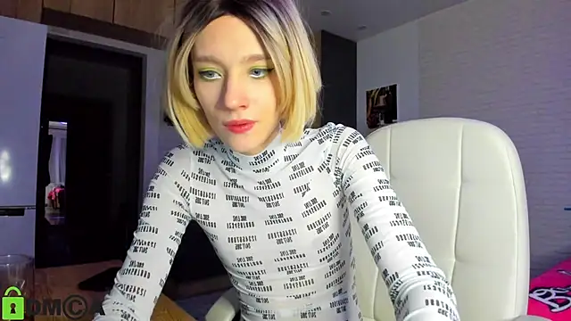 Snapshot of _Alice_Kitty chatting on 10-12-25, 05:01  Alice Kitty online show from 10-12-25, 05:01