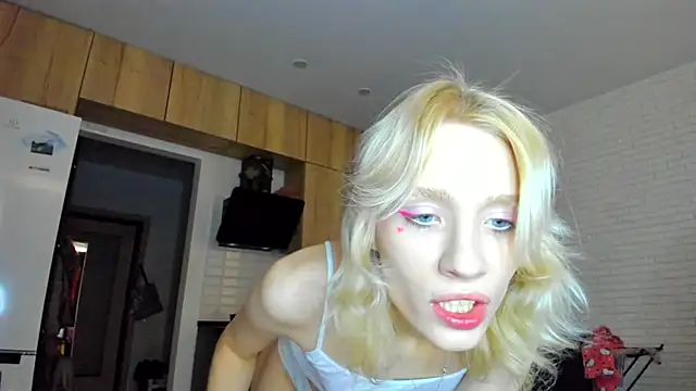  Alice Kitty online show from 12-23-25, 09:18