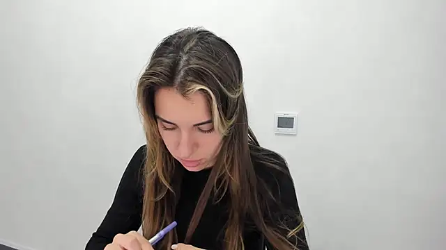 Summmmersky online show from 01-25-25, 02:25