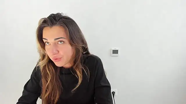 Summmmersky online show from 10-26-25, 01:39