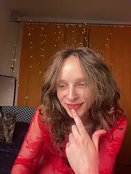 Snapshot of MikkyMoony chatting on 12-26-24, 01:18 MikkyMoony online show from 12-26-24, 01:18