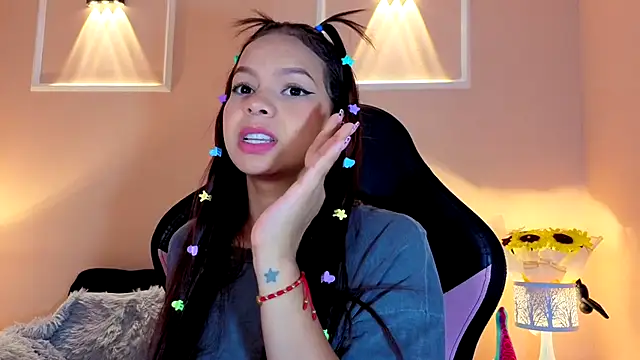 Snapshot of SheilaSmiith chatting on 09-22-25, 07:49 SheilaSmiith online show from 09-22-25, 07:49