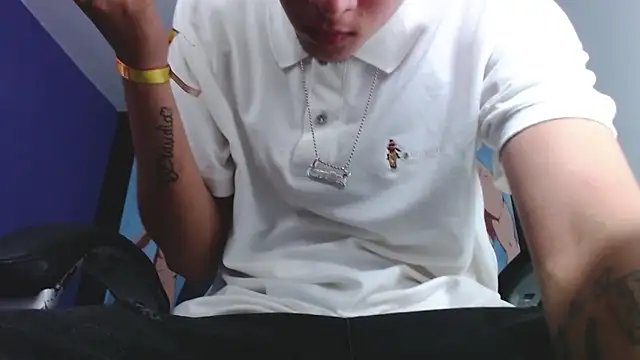 Snapshot of FrannBoy chatting on 02-01-25, 10:02 FrannBoy online show from 02-01-25, 10:02