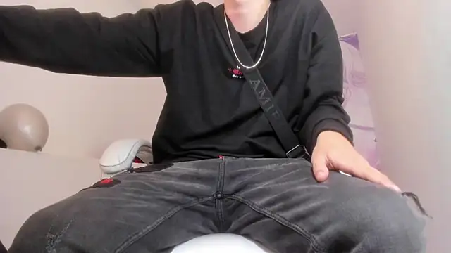 Snapshot of FrannBoy chatting on 02-19-26, 03:13 FrannBoy online show from 02-19-26, 03:13