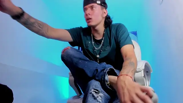 FrannBoy online show from 04-21-26, 03:13