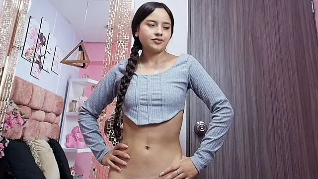 Snapshot of katecooper chatting on 01-16-25, 04:28 katecooper online show from 01-16-25, 04:28