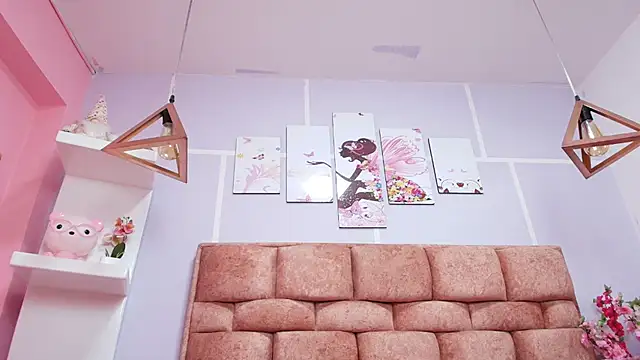 Snapshot of katecooper chatting on 02-19-25, 11:17 katecooper online show from 02-19-25, 11:17