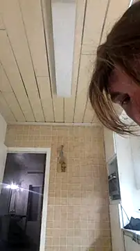 Snapshot of -DeMax chatting on 05-04-26, 02:18 -DeMax online show from 05-04-26, 02:18