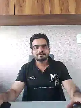 Snapshot of indianguy89 chatting on 12-08-24, 11:35 indianguy89 online show from 12-08-24, 11:35