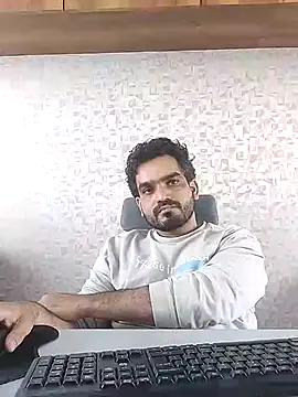 Snapshot of indianguy89 chatting on 01-04-25, 09:00 indianguy89 online show from 01-04-25, 09:00